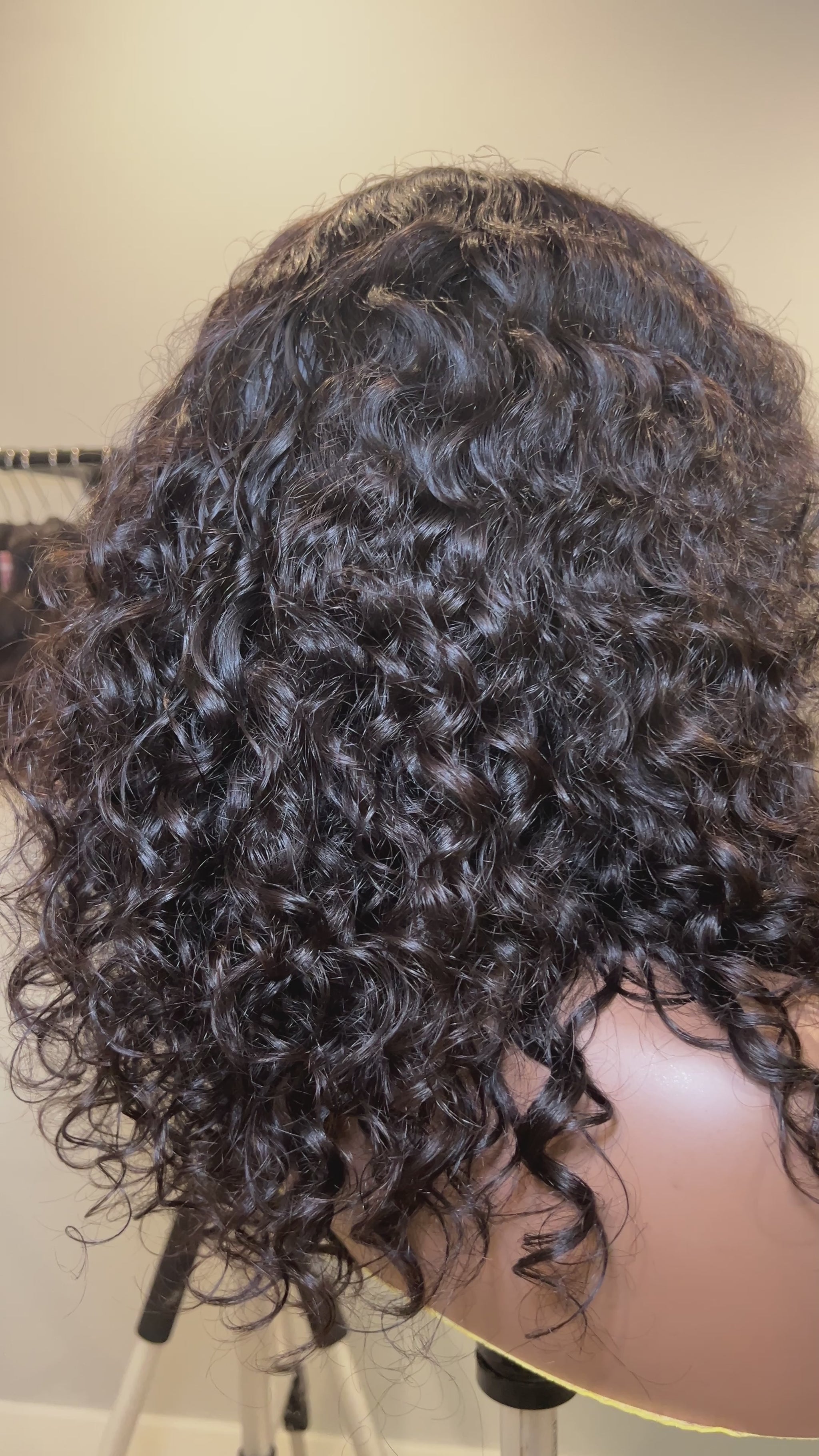 Raw curly Indian hair bundles video from Perfect Perucas